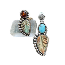 Load image into Gallery viewer, Turquoise Leaf Necklace