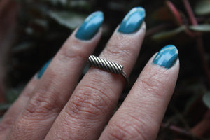 Twisted Midi Bar Ring No. 2